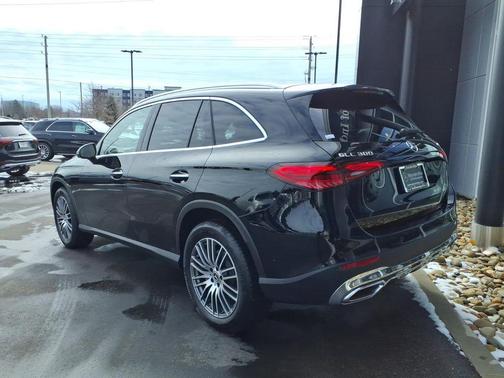 2025 Mercedes-Benz GLC 300 Base 4MATIC