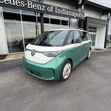 Mahi Green Metallic - Candy White 2025 Volkswagen ID. Buzz 1st Edition