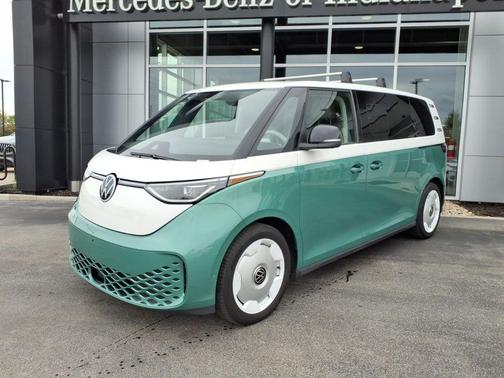 Mahi Green Metallic - Candy White 2025 Volkswagen ID. Buzz 1st Edition