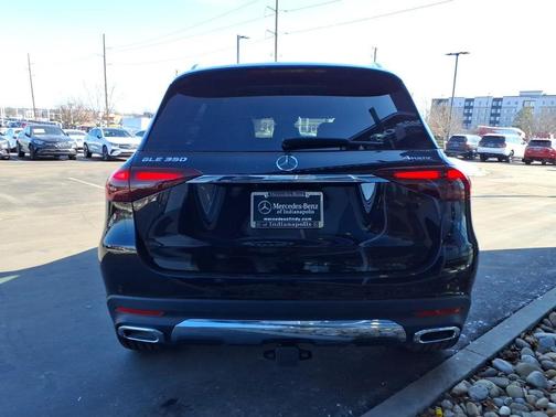 Obsidian Black Metallic 2026 Mercedes-Benz GLE 350 Base 4MATIC