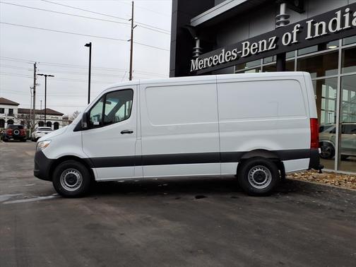 Arctic White 2026 Mercedes-Benz Sprinter 2500 Standard Roof