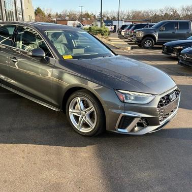 Daytona Gray Pearl Effect 2020 Audi A4 40 Premium Plus