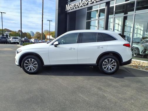 Polar White 2026 Mercedes-Benz GLC 300 Base 4MATIC