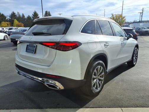 Polar White 2026 Mercedes-Benz GLC 300 Base 4MATIC