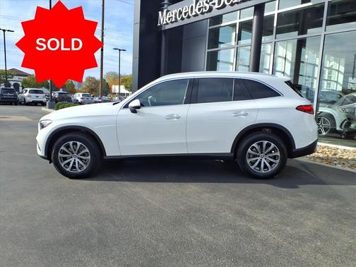 Polar White 2026 Mercedes-Benz GLC 300 Base 4MATIC