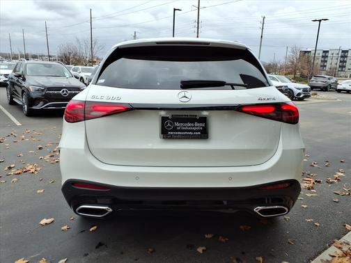 2026 Mercedes-Benz GLC 300 Base 4MATIC