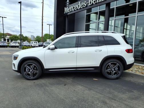 Polar White 2026 Mercedes-Benz GLB 250 Base 4MATIC