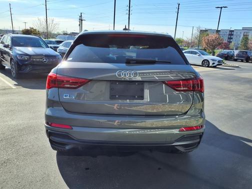 2021 Audi Q3 45 S line Premium