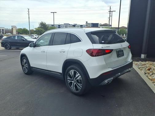 2025 Mercedes-Benz GLA 250 Base 4MATIC