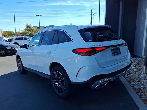 2026 Mercedes-Benz GLC 300 Base 4MATIC