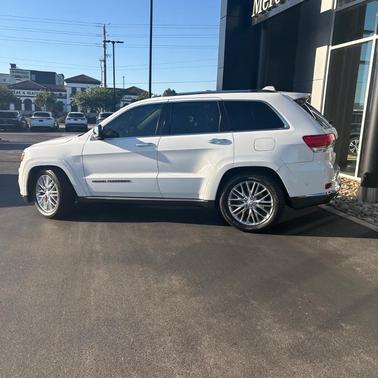 2018 Jeep Grand Cherokee Summit