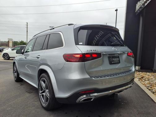 2025 Mercedes-Benz GLS 450 4MATIC