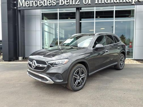 Graphite Gray Metallic 2026 Mercedes-Benz GLC 300 Base 4MATIC