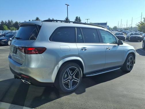 Cirrus Silver Metallic 2026 Mercedes-Benz GLS 450 4MATIC