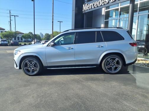 Cirrus Silver Metallic 2026 Mercedes-Benz GLS 450 4MATIC