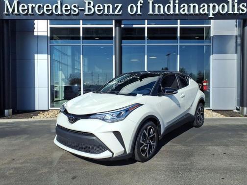 Blizzard Pearl 2020 Toyota C-HR XLE