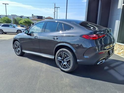 2026 Mercedes-Benz GLC 300 Base 4MATIC
