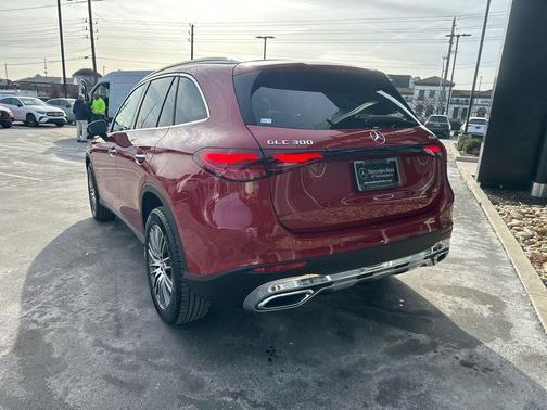 2025 Mercedes-Benz GLC 300 Base 4MATIC