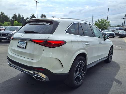 2025 Mercedes-Benz GLC 300 Base 4MATIC