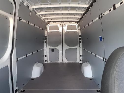 2025 Mercedes-Benz Sprinter 2500 High Roof