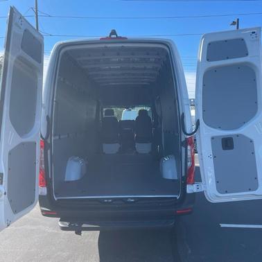 2025 Mercedes-Benz Sprinter 2500 High Roof