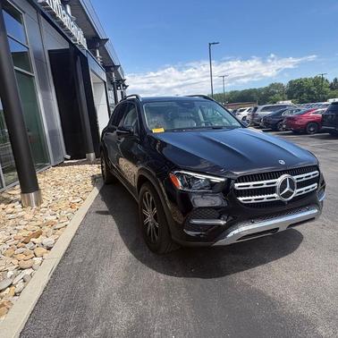 Obsidian Black Metallic 2024 Mercedes-Benz GLE 450 Plug-In Hybrid Base 4MATIC