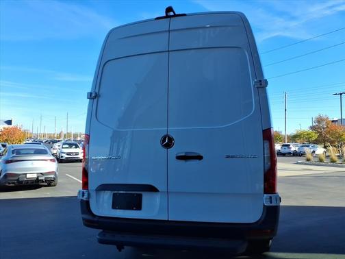 Arctic White 2026 Mercedes-Benz Sprinter 3500XD 170 WB High Roof Cargo