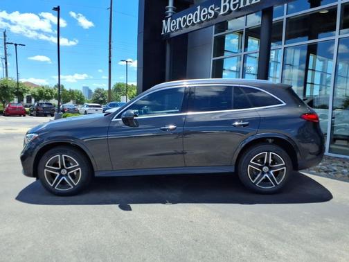 Graphite Gray Metallic 2026 Mercedes-Benz GLC 300 Base 4MATIC