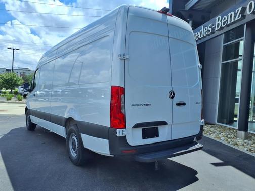 2025 Mercedes-Benz Sprinter 2500 High Roof