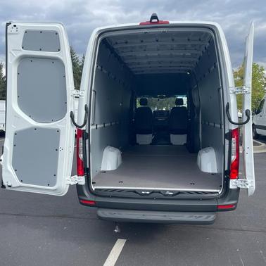 2025 Mercedes-Benz Sprinter 2500 High Roof