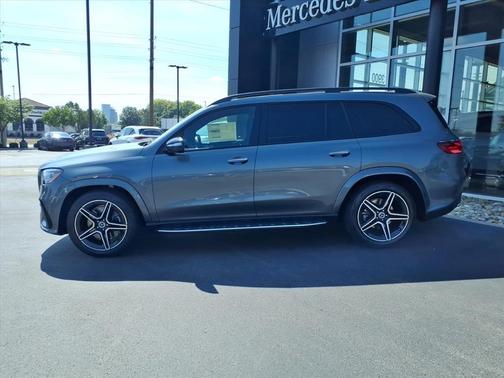 2026 Mercedes-Benz GLS 450 