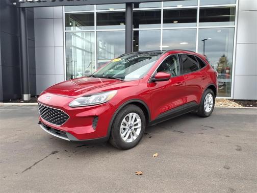 2020 Ford Escape SE