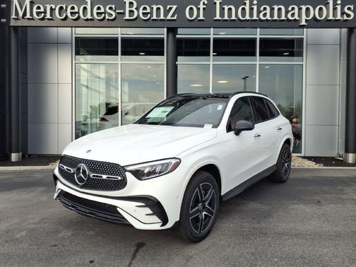 Polar White 2027 Mercedes-Benz GLC 300