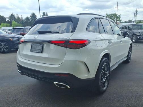 Polar White 2026 Mercedes-Benz GLC 300 Base 4MATIC