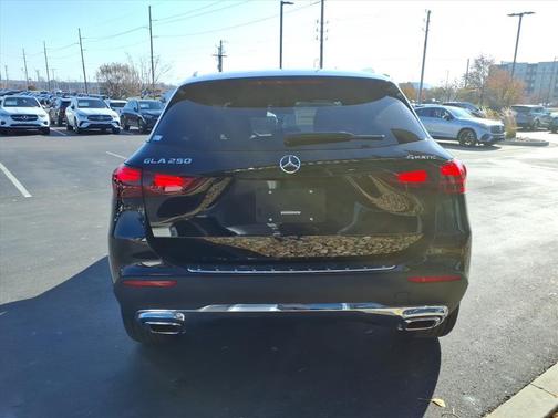 2026 Mercedes-Benz GLA 250 Base 4MATIC