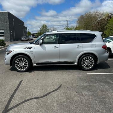 2017 INFINITI QX80 Base