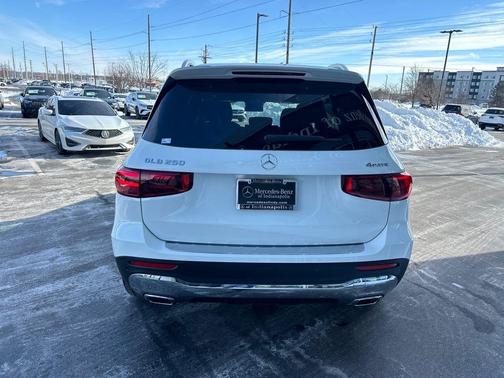 2026 Mercedes-Benz GLB 250 Base 4MATIC