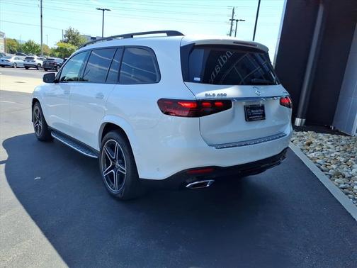 2026 Mercedes-Benz GLS 450 
