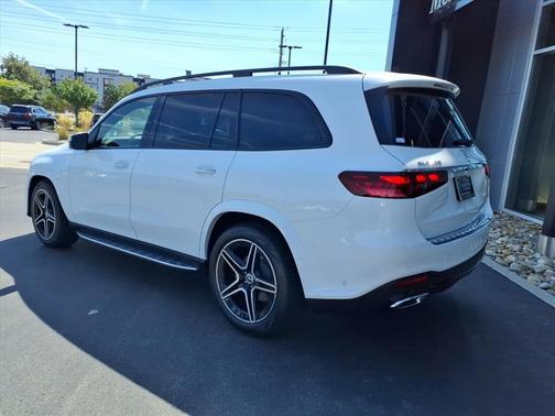 2026 Mercedes-Benz GLS 450 