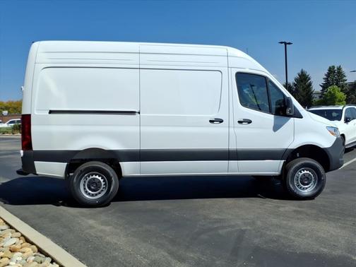 2025 Mercedes-Benz Sprinter 2500 Standard Roof