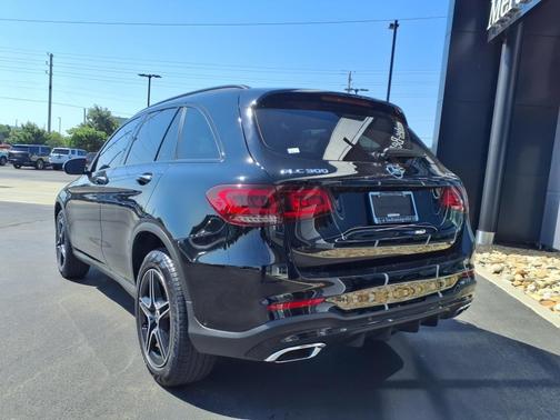 2022 Mercedes-Benz GLC 300 Base 4MATIC
