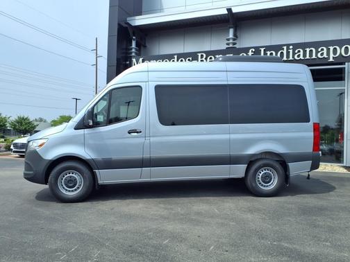 2025 Mercedes-Benz Sprinter 2500 144 WB Standard Roof Passenger