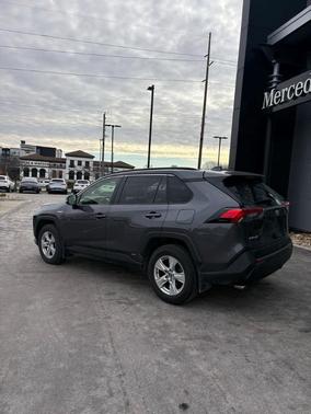2019 Toyota RAV4 Hybrid XLE