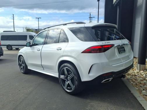 MANUFAKTUR Moonlight White Metallic 2026 Mercedes-Benz GLE 350 Base 4MATIC