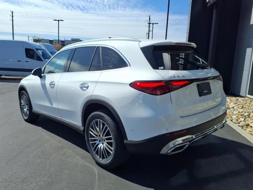 2025 Mercedes-Benz GLC 300 Base 4MATIC