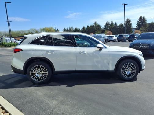 2025 Mercedes-Benz GLC 300 Base 4MATIC