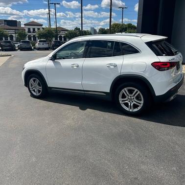 2022 Mercedes-Benz GLA 250 Base 4MATIC