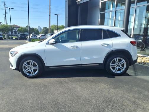 2022 Mercedes-Benz GLA 250 Base 4MATIC