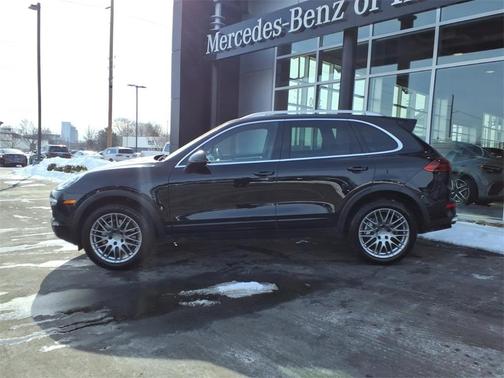 2017 Porsche Cayenne S