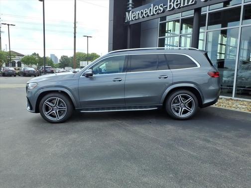2026 Mercedes-Benz GLS 450 